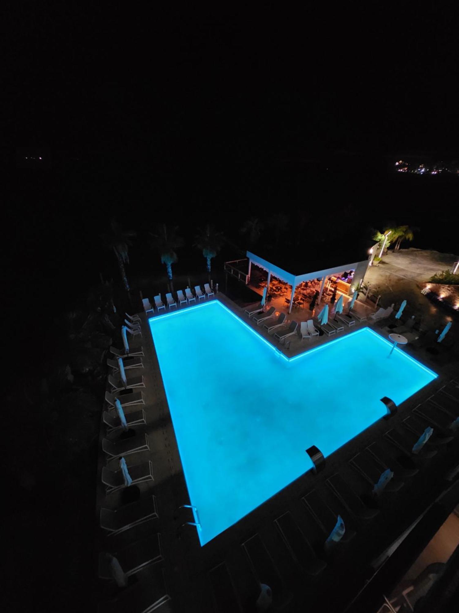 Joelle Premium Hotel Sarandë Esterno foto