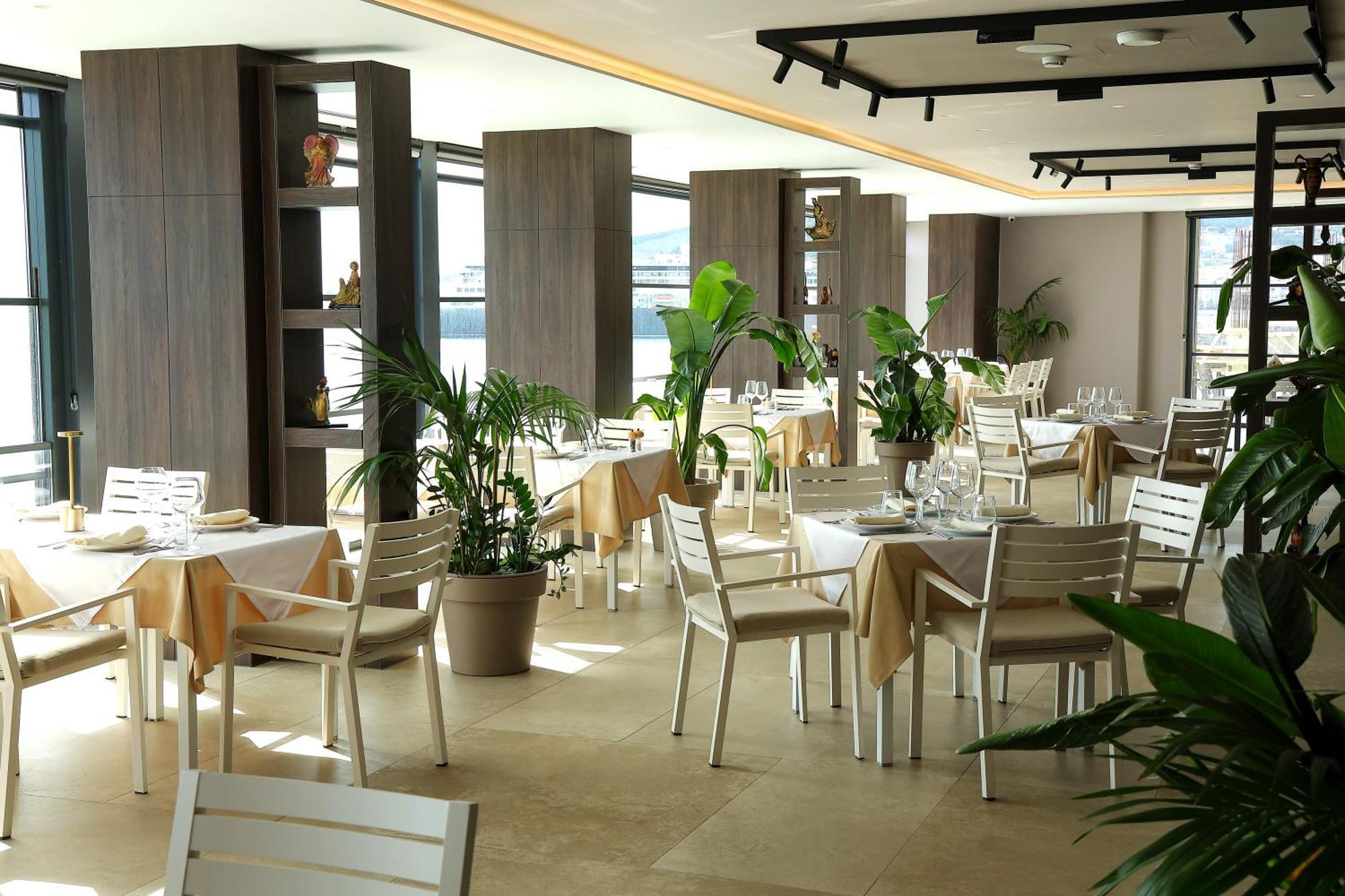 Joelle Premium Hotel Sarandë Esterno foto